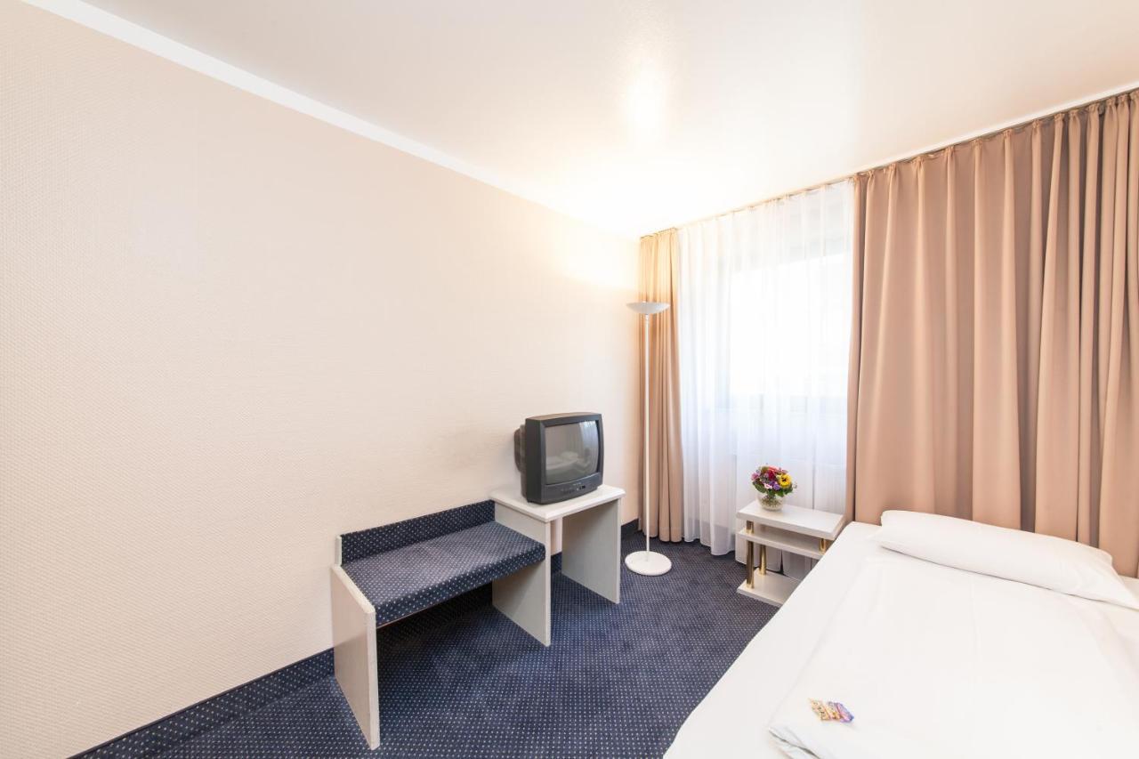 Hotel An Der Ko Düsseldorf Buitenkant foto