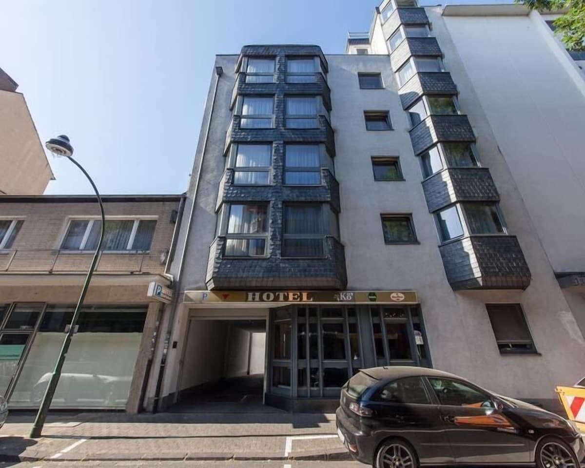Hotel An Der Ko Düsseldorf Buitenkant foto